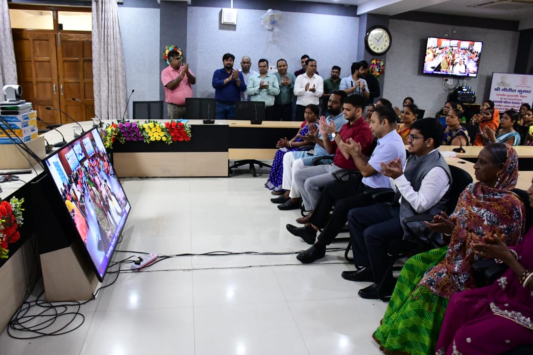 DM, Bhagalpur tweet media