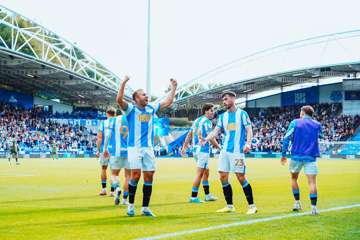 Let’s go!! 📸

#htafc