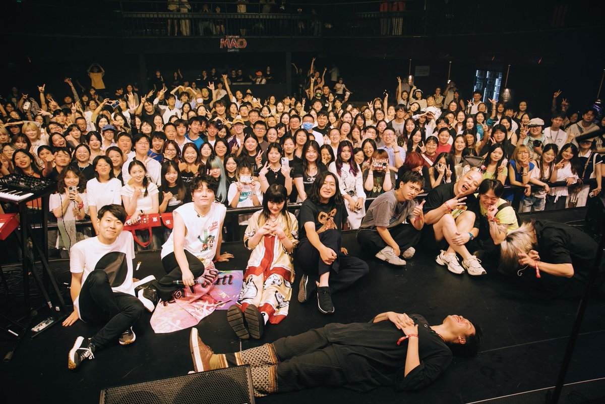 passepied_info's tweet photo. ▶9月5日@北京 Mao Livehouse
上海・北京公演!無事終えることが出来ました。皆様、ありがとうございました!
謝謝大家!
写真:sid-皮皮
🎸花墙FancyWall×パスピエ
10/9東京
📍 会場:TOKIO TOKYO
会場でお会いすることを楽しみにしております!
#花墙 #FancyWall
#パスピエ
#PASSEPIED #PSPE https://t.co/VL0Ik6AdRX