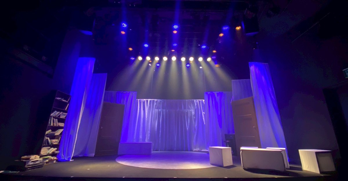 exerock_ent's tweet photo. EXE.ROCK Entertainment
舞台『エグゼ版かもめ』

全ての公演が終了致しました。
沢山のご声援誠にありがとうございました！

全ては演劇から。
かもめのように自由に羽ばたく姿をまたお見せできますように。

笑顔に囲まれたこの期間に、乾杯。

#エグゼ版かもめ
#エグゼロック https://t.co/T21tA9xjhk