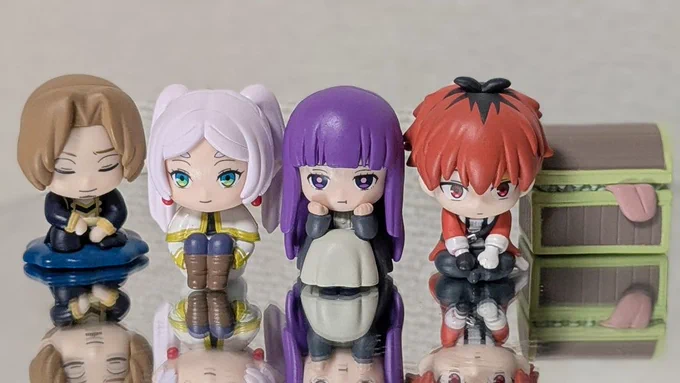 フリーレングッズをGet! フリーレン、フェルン、シュタルク以外のパーティーメンバー… ザインとアウラのどっちがいいかなぁ