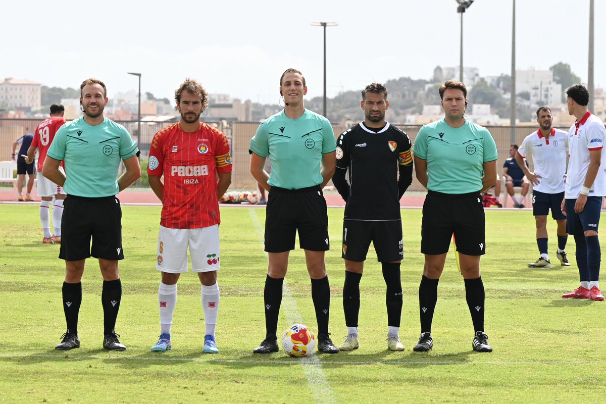 Listos para dejarlo todo en el campo! Empezamos! 🙌
SD Ibiza 🆚 Terrassa  
#vamoscontodo #sadeportiva