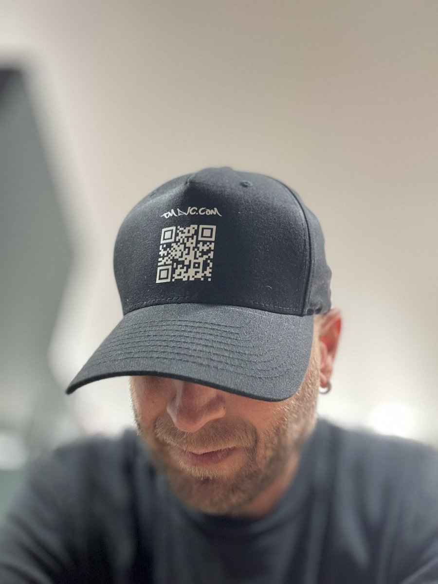 Vous ne savez pas quoi faire aujourd’hui ?
Scanner le QR Code 😉
#tmdjccreations #podcast #audio #videos #popculture #culturegenerale #musique <a href="/Tmdjc_/">𝕋𝕞𝕕𝕛𝕔🎙🎧</a>