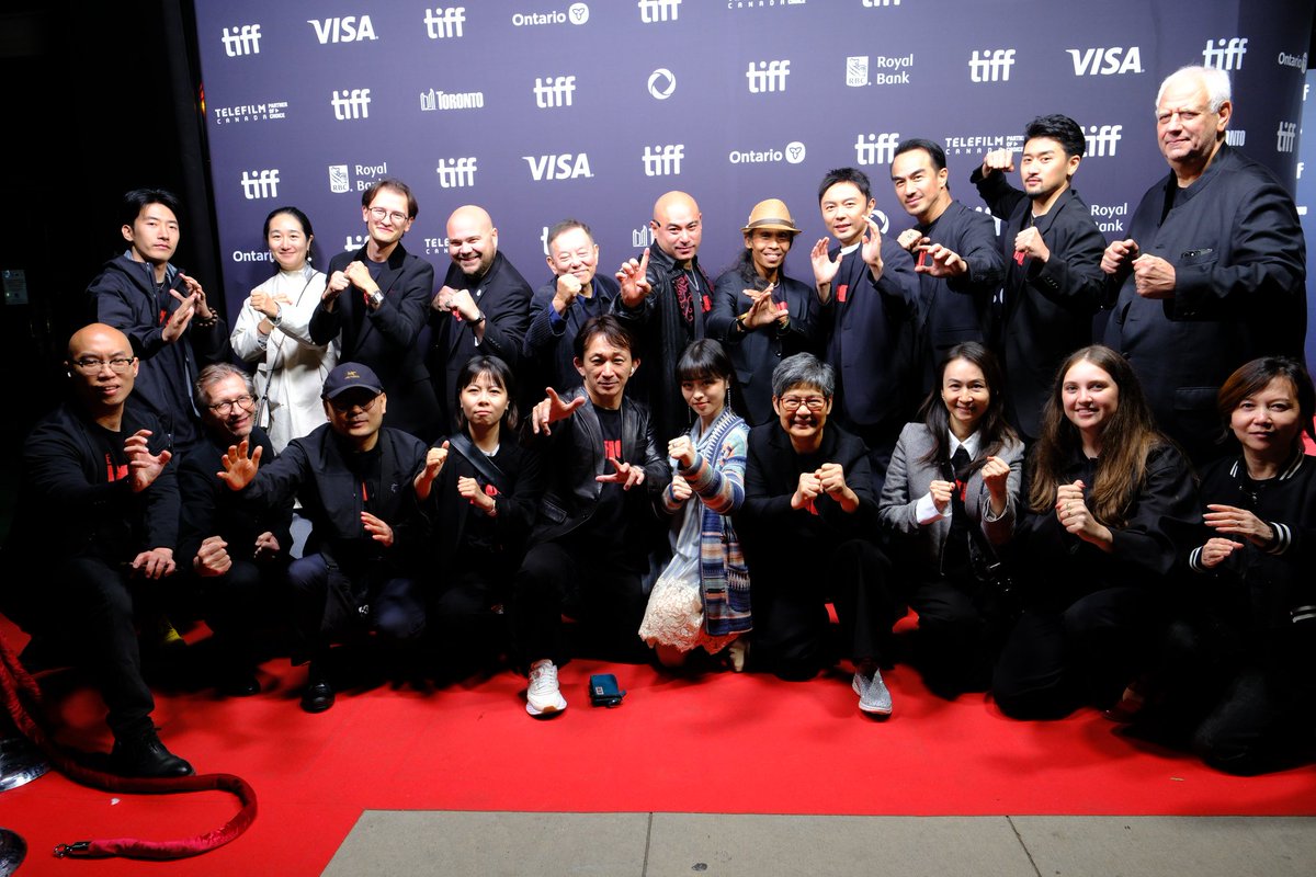 A. Hanief AN (@bahasa_hanief) on Twitter photo <a href="/HabisNontonFilm/">Habis Nonton Film</a> Barusan termasuk 1 diantara ratusan orang di Midnight Madness yang heboh nonton #TheFurious di #TIFF
Bangga liat Kang <a href="/YayanRuhian/">Yayan Ruhian</a> dan Bg <a href="/Joe_Taslim/">Jota</a> terlibat di film ini dan performanya keren banget.
Selamat buat all casts, crews dan semua tim...
Gilaaaak!!! <a href="/HabisNontonFilm/">Habis Nonton Film</a> Barusan termasuk 1 diantara ratusan orang di Midnight Madness yang heboh nonton #TheFurious di #TIFF
Bangga liat Kang <a href="/YayanRuhian/">Yayan Ruhian</a> dan Bg <a href="/Joe_Taslim/">Jota</a> terlibat di film ini dan performanya keren banget.
Selamat buat all casts, crews dan semua tim...
Gilaaaak!!!