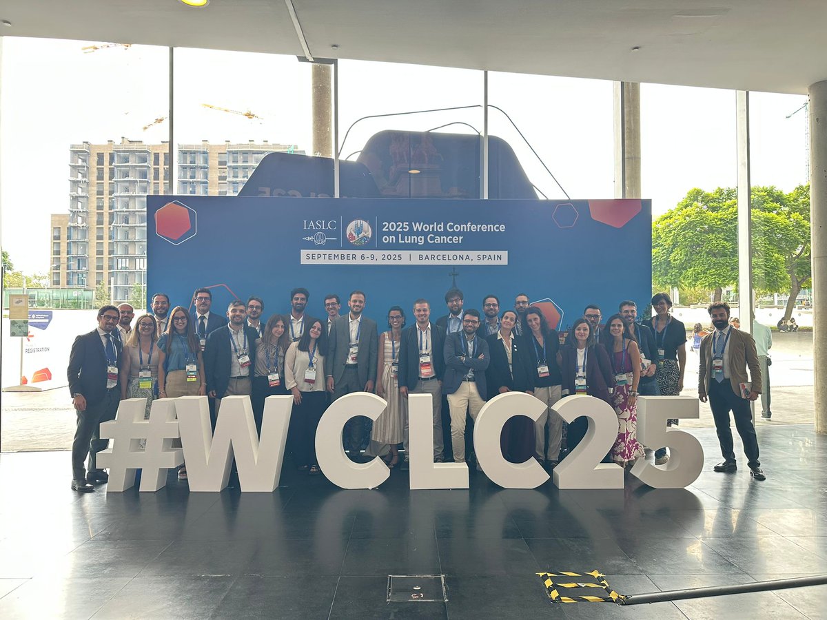 Italian National Team at #WCLC2025 <a href="/AriMarinel/">Arianna Marinello, MD</a> <a href="/RobertoFerrara_/">Roberto Ferrara</a> <a href="/Max_Cani/">Max Cani</a> <a href="/Gmazzaschi90/">Giulia Mazzaschi</a> <a href="/pecci_federica1/">Federica Pecci</a> <a href="/doctordegio/">Andrea De Giglio, MD PhD</a> <a href="/CarloGenova5/">Carlo Genova</a> and many others 🇮🇹🍕