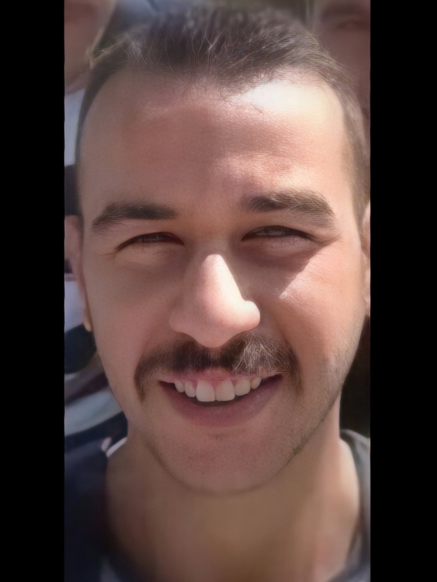 Bir yiğit ardından, 3850. gün.

Gülüşün; güller açan gülüşün,
Sevdaya, kavgaya, adın gibi duruşumuz gülüşün.

Unutma, unutturma.
#FıratYılmazÇakıroğlu