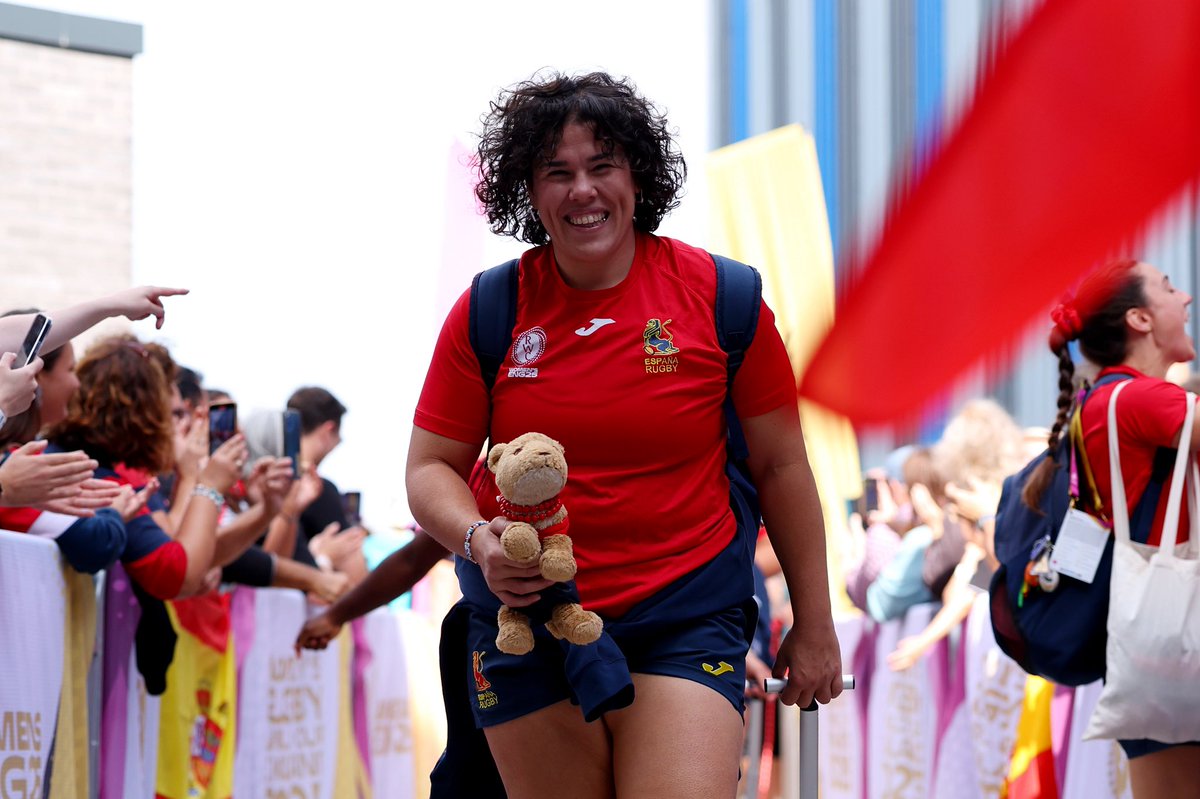 ferugby's tweet image. Esta llegada 😊 
#RWC2025 | #LasLeonas