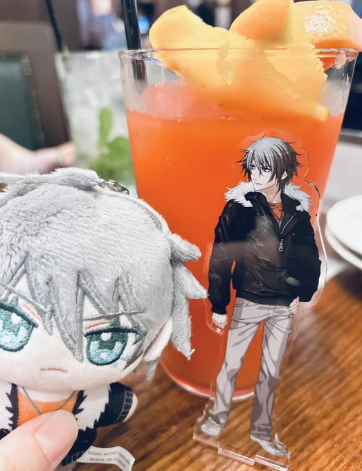 友達とHUBコラボ行ってきた〜! アキラ駆逐されてて何もなかったのが残念