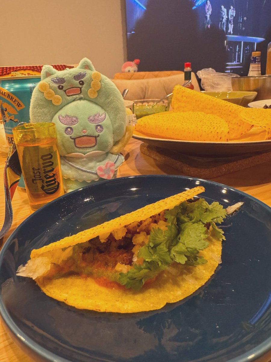 mop_hai_sai's tweet photo. タコスにはテキーラ🌮 https://t.co/NH4o7AqmZq