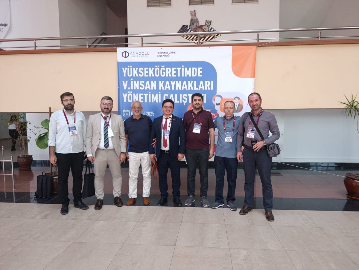 Anadolu Üniversitesi ev sahipliğinde düzenlenen Yükseköğretimde V. İnsan Kaynakları Yönetimi Çalıştayına Üniversitemizi temsilen Personel Daire Başkanımız Hüseyin Özkan katılım sağladı. anahaber.anadolu.edu.tr/tr/haber-detay…