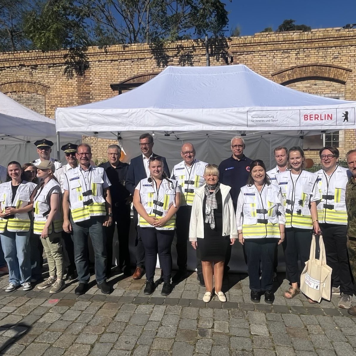 Senatsverwaltung für Inneres und Sport tweet media