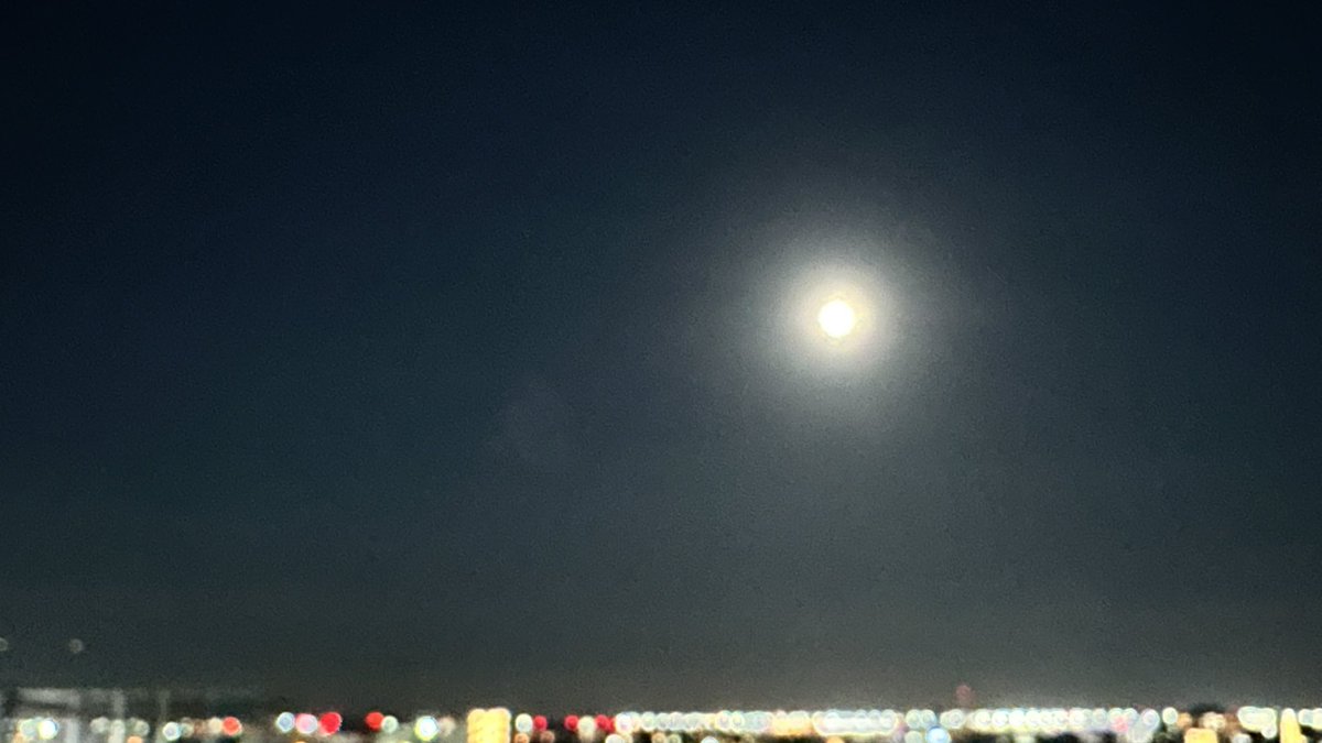 満月🌕　
パワー充電。
そして深夜には #皆既月食 。