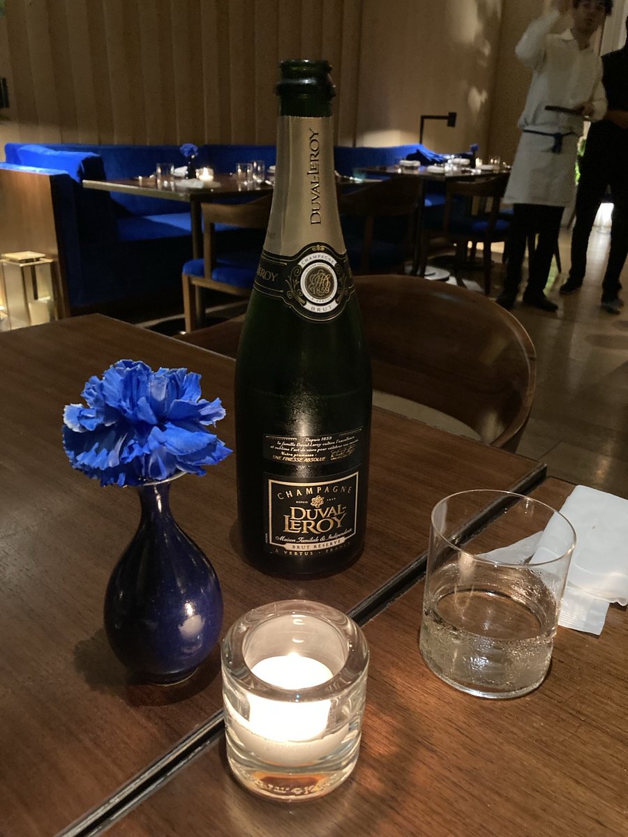 nihonbashiko's tweet image. 会食🍽️

デートで
来てみたいナ😌

ここも
外国人だらけ

#東京エディション虎ノ門
#虎ノ門
#ラグジュアリーホテル
#tokyo