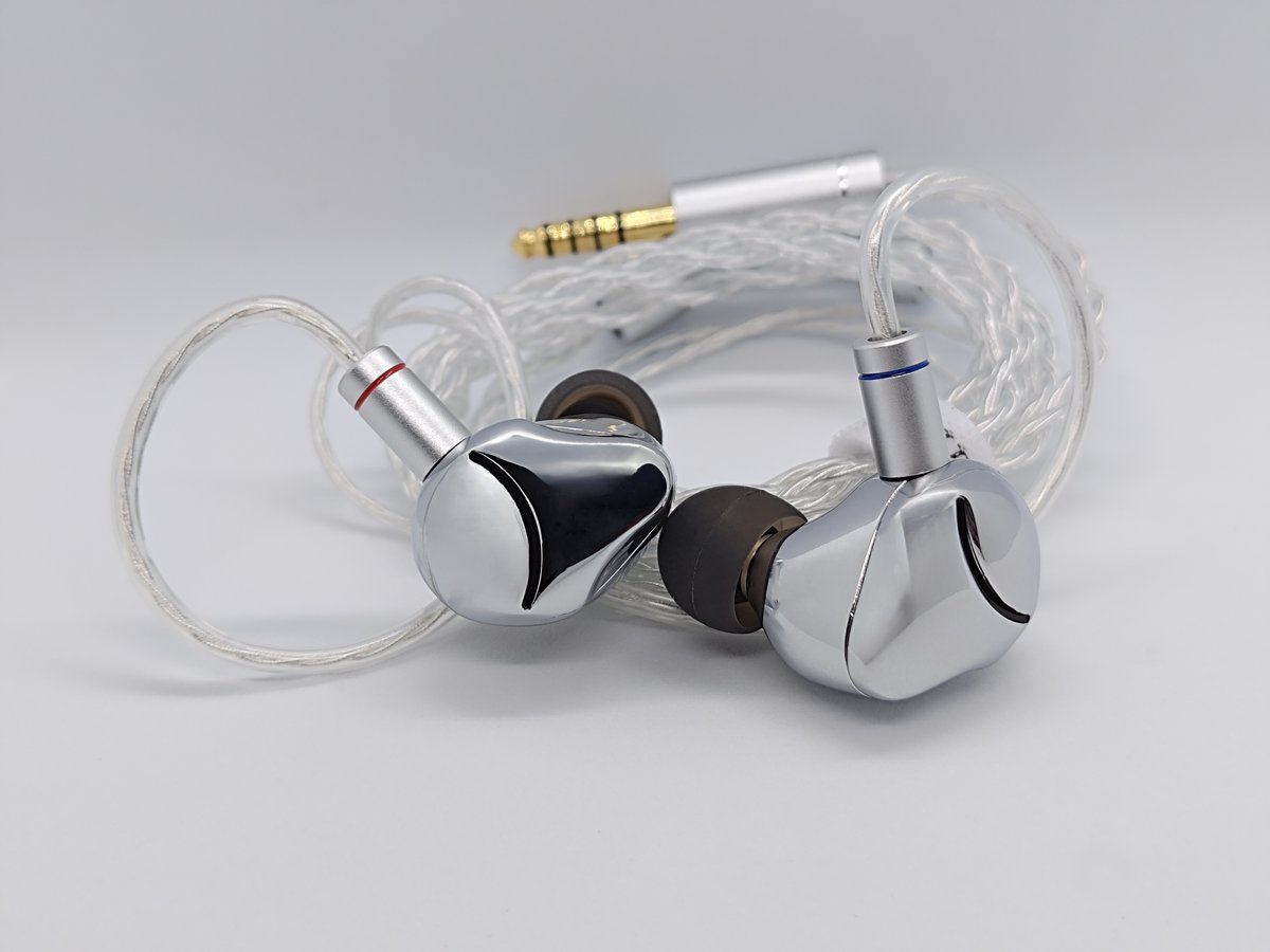 【未開封新品】　どっちにしようかな　羊毛とおはな Amazon.co.jp: どっちにしようかな: ミュージック