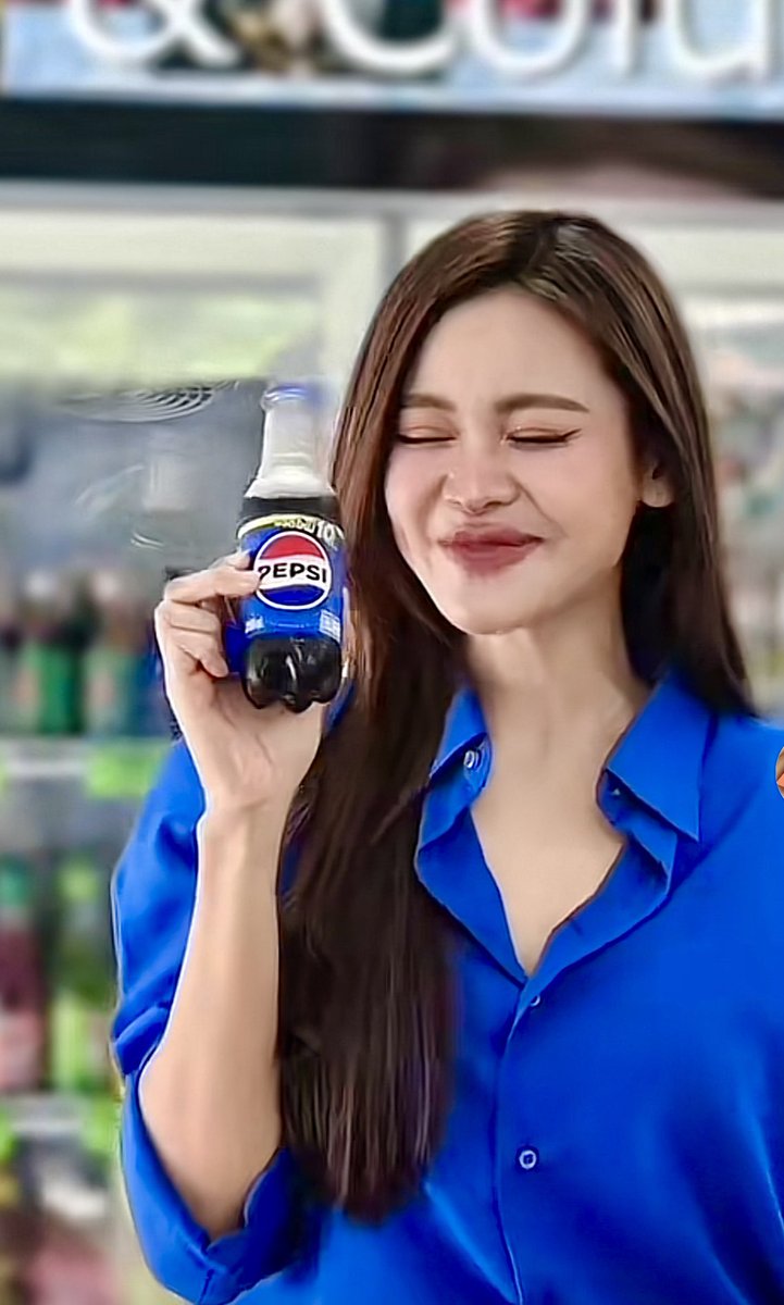 Waraha Sisters 🇧🇷🤍🇹🇭 (@daniwaraha) on Twitter photo Pepsi 10 Baht? I want to go to Thailand right now 😳
POSITIVE ENERGY TO ENGFA07
#อิงฟ้ามหาชน #EngfaWaraha <a href="/EWaraha/">Engfa Waraha (ตัวจริง)</a> Pepsi 10 Baht? I want to go to Thailand right now 😳
POSITIVE ENERGY TO ENGFA07
#อิงฟ้ามหาชน #EngfaWaraha <a href="/EWaraha/">Engfa Waraha (ตัวจริง)</a>