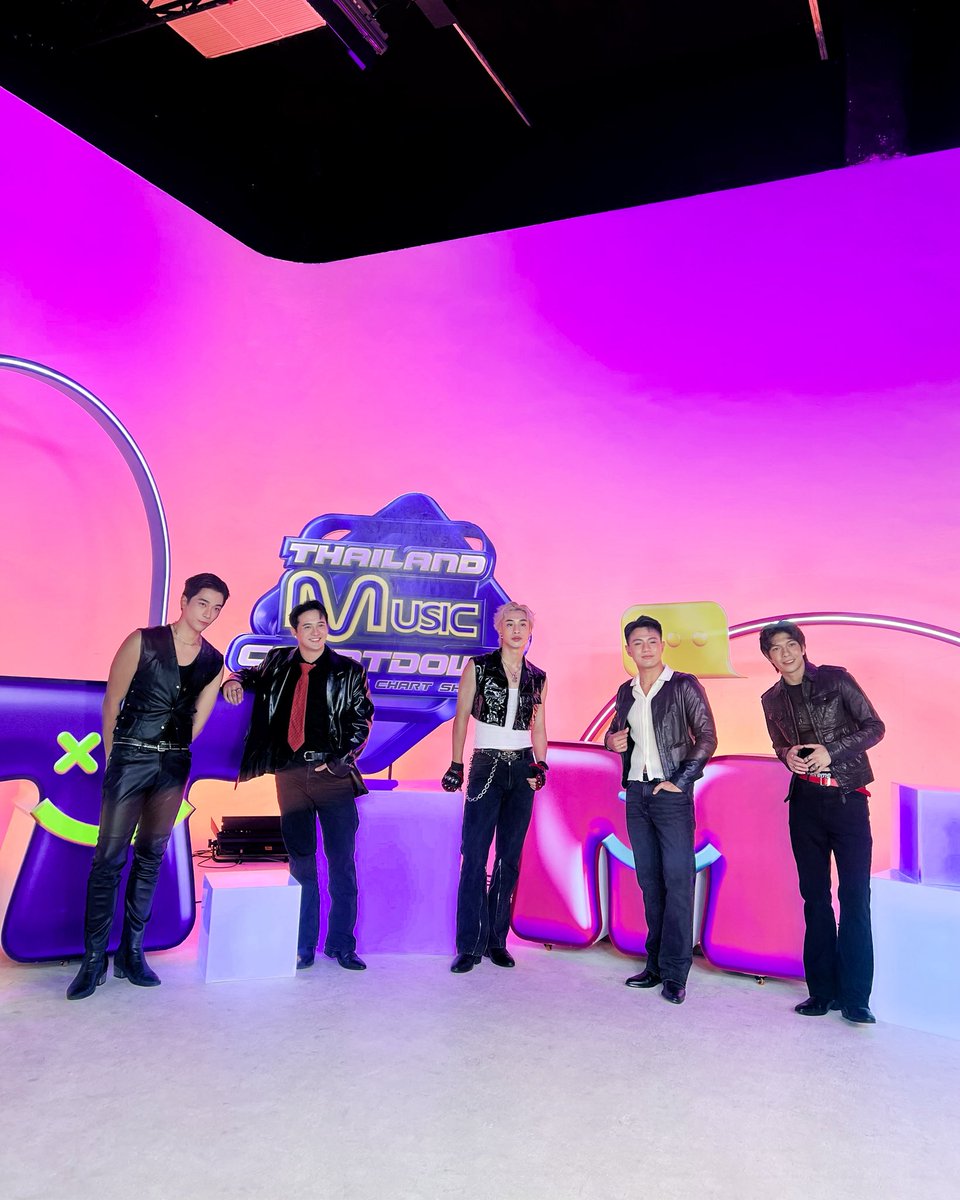 bgyo_ph's tweet image. We feel so blessed to have performed at the @TMCcountdown ! Truly grateful for this experience. 🤩  Khop Khun Khráp 🇹🇭 Mabuhay ang OPM! 🇵🇭 

Keep streaming ‘Headlines’ here:
🔗 orcd.co/bgyo_headlines

#BGYO #BGYO_Headlines #TMC2025 #TMC_EP17 #ThailandMusicCountdown