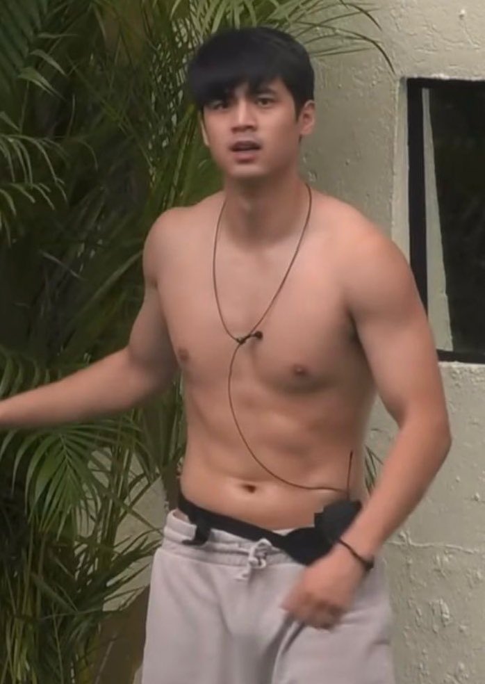 vincentgrey_'s tweet photo. sarap ni baby milo 🥵 https://t.co/gL261pwPBR