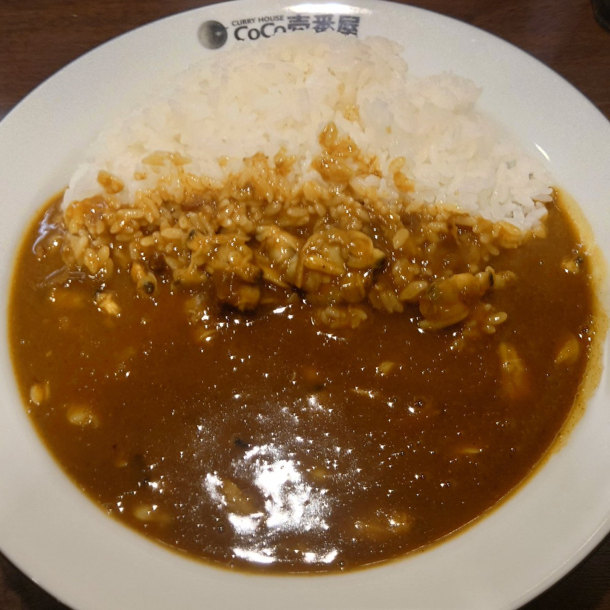 nobinTweet's tweet photo. 疲れたらカレーライス。
作りすぎたカレーを 翌朝食べるように
一度冷めて また温めて それでいい
( ゚ー゚)の
#kankimura https://t.co/U2hKx8f4JY