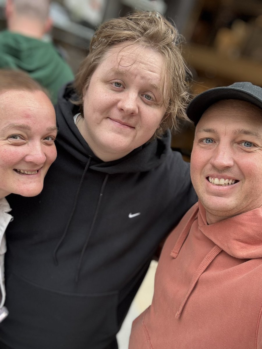 Tim F (@timfisher51) on Twitter photo Nice little stroll in Sheffield before tonights gig and bump into the legend <a href="/LewisCapaldi/">Lewis Capaldi</a> what a guy π Nice little stroll in Sheffield before tonights gig and bump into the legend <a href="/LewisCapaldi/">Lewis Capaldi</a> what a guy π