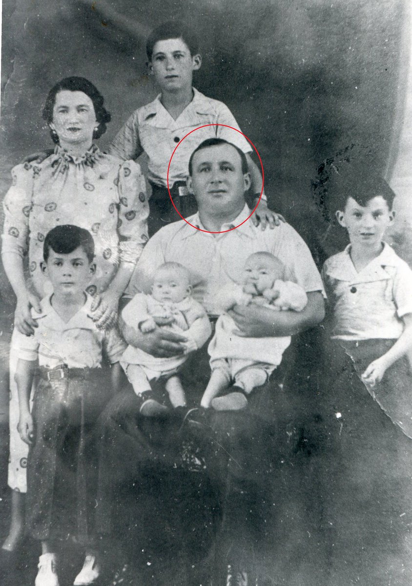 AuschwitzMuseum's tweet image. 7 September 1902 | A Polish Jew, Trajtel Szklarz, was born in Siedlce. He emigrated to France.

He arrived at #Auschwitz on 23 July 1942 in a transport of 827 Jews deported from Angers.  
He perished in the camp on 26 August 1942.