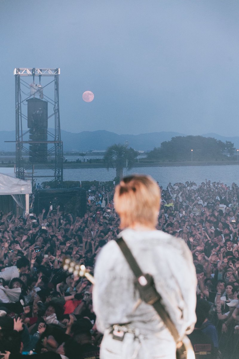 coldrain_jp's tweet image. TREASURE05X 2025

『テントが中心』忘れんなよ😏

BLARE FEST.2026
オフィシャル最速先行は本日23:59まで‼︎
blarefest.com

Photos by ヤマダマサヒロ

#coldrain
#TREASURE05X2025