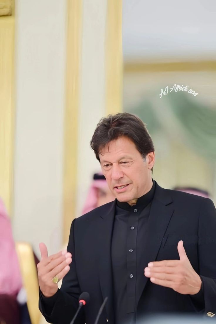 Esharib Graiwall (@esharibg) on Twitter photo ہم کو اچھا نہیں لگتا کوئی ہم نام تیرا
کوئی تجھ سا ہو تو پھر نام بھی تجھ سا رکھے ۔۔!
#فوکس_صرف_عمران_خان_پر
<a href="/TeamiPians/">Team Insafians 𝗣𝗼𝘄𝗲𝗿</a> ہم کو اچھا نہیں لگتا کوئی ہم نام تیرا
کوئی تجھ سا ہو تو پھر نام بھی تجھ سا رکھے ۔۔!
#فوکس_صرف_عمران_خان_پر
<a href="/TeamiPians/">Team Insafians 𝗣𝗼𝘄𝗲𝗿</a>