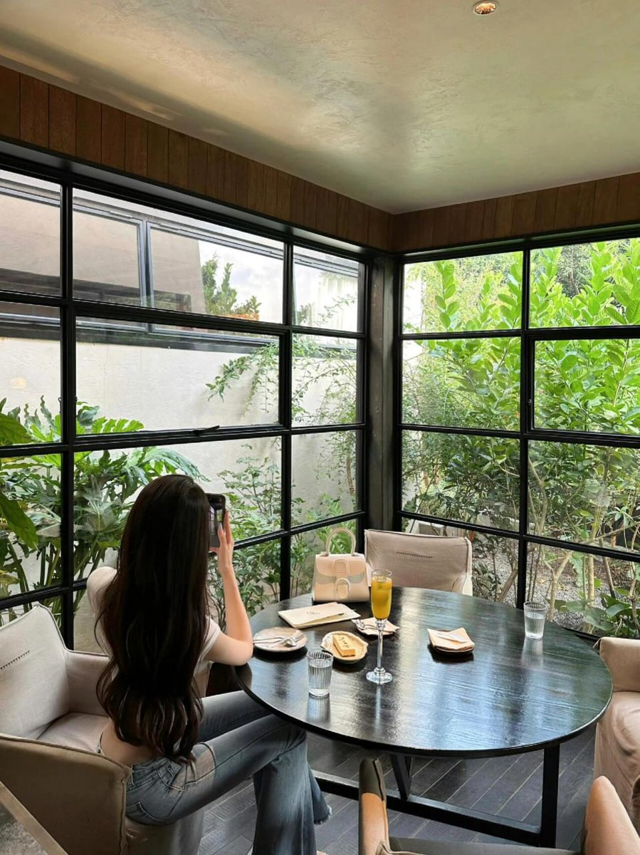 AbssCod's tweet photo. Capturing moments of serenity sitting alone in beautiful surroundings is pure joy for me! https://t.co/bKzq31EkqL