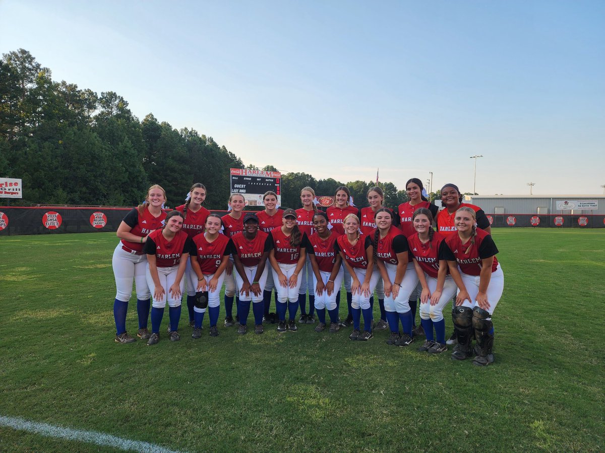 Harlem High Softball tweet media