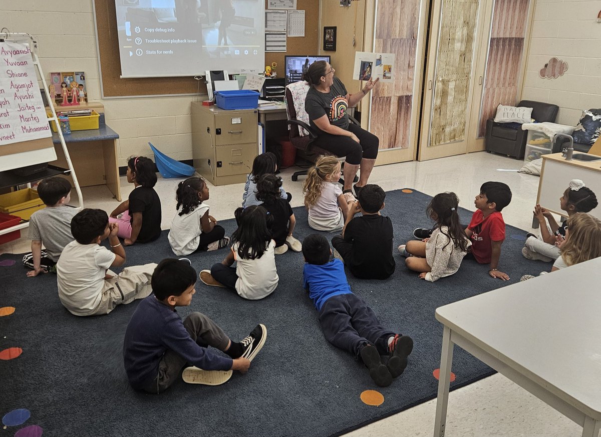 grenobleps's tweet image. One week down at Grenoble and what a great start it’s been!
Looking forward to an amazing school year ahead. #GrenoblePS #BackToSchool #FirstWeekDone #GreatStart @PeelSchools