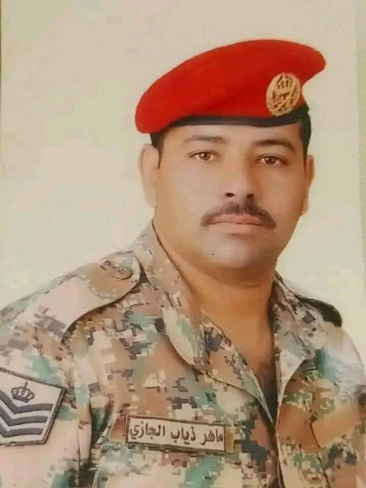 rjoub_alsareh's tweet photo. في ذكرى استشهاد البطل ماهر جازي الحويطات

يا ابنَ الكرامةِ ما انحنيتَ لغازٍ ** بل كنتَ سيفاً في الوغى وبيانـا
ماهرْ مضيتَ ونورُ وجهك ساطعٌ ** في كلِّ قلبٍ أردنيٍّ مكانـا https://t.co/LD1azL4FI2