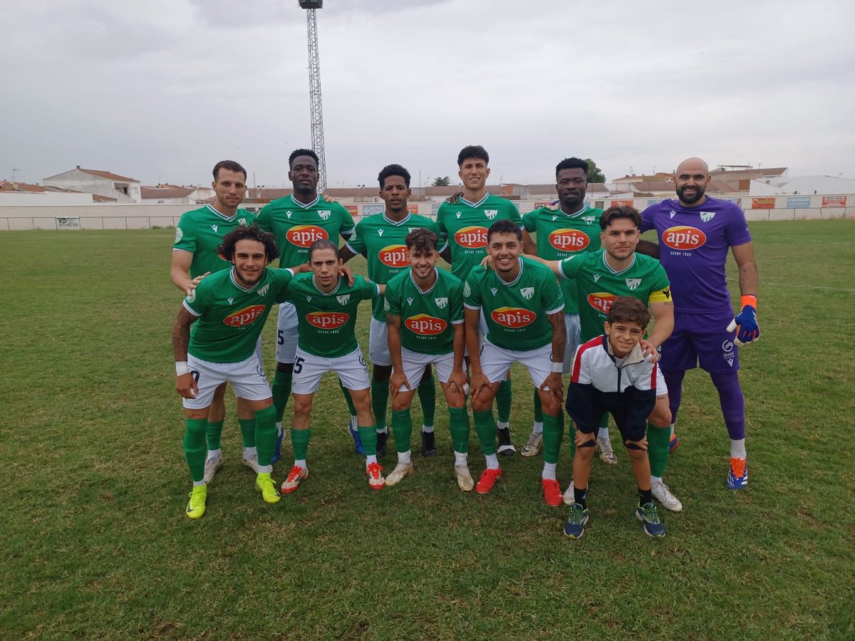 Nuestro once inicial en Pueblonuevo