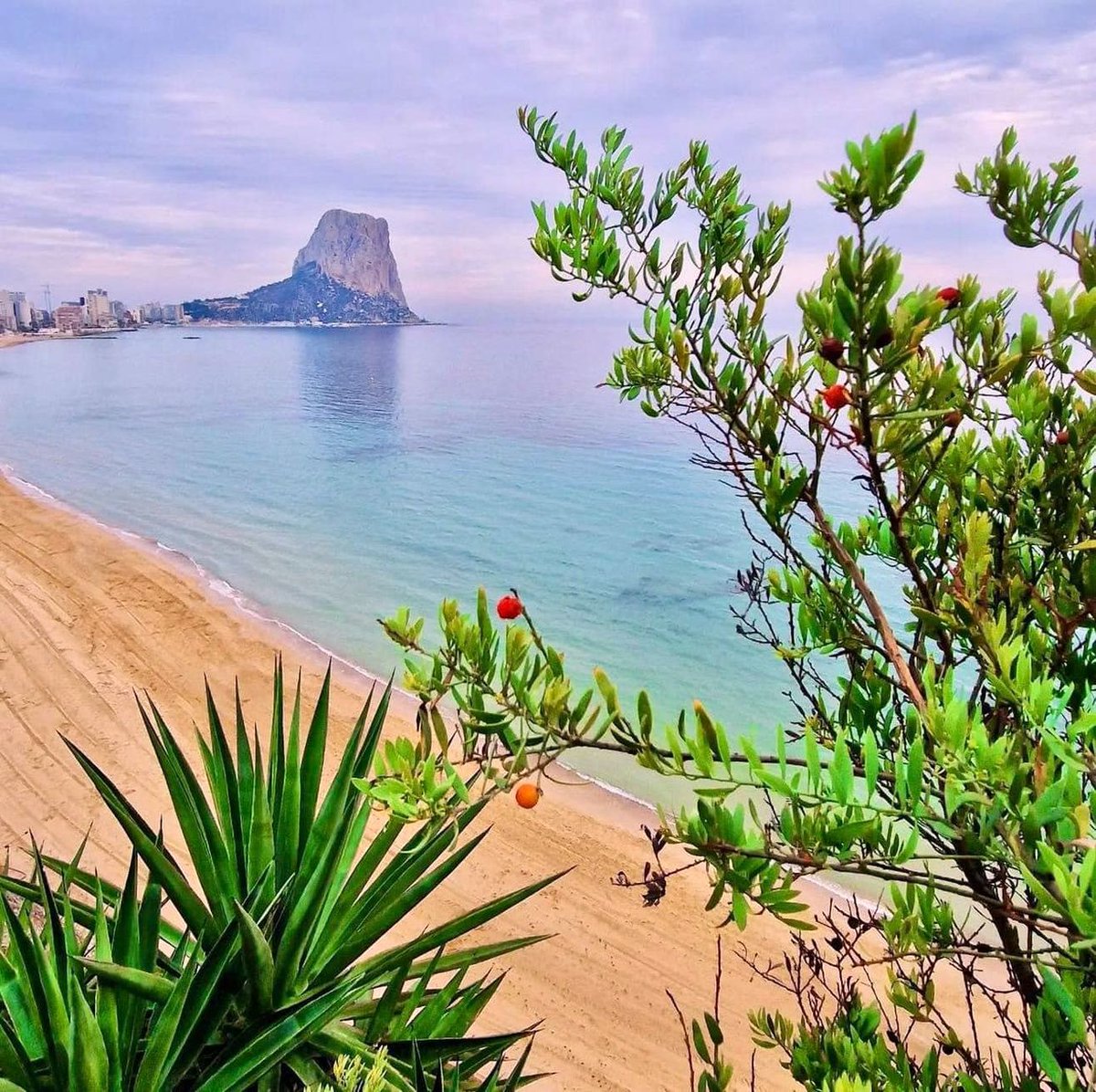 Beautiful Playa Arenal - Bol