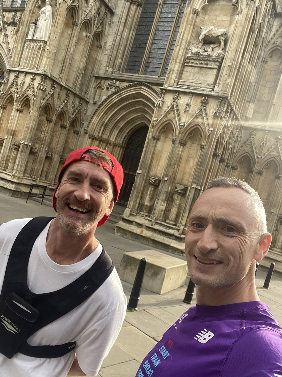 durnin26's tweet image. “Whoa, we’re half way there!” as Bon Jovi once sang! And at times this morning, I felt like saying a prayer! 🥵 16 miles, York Minster to Durnin Towers! 
8 weeks done ✅, 8 weeks to go!🏃🏻‍♂️‍➡️ #NewYorkCityMarathon #TCSNYCMarathon #Movember