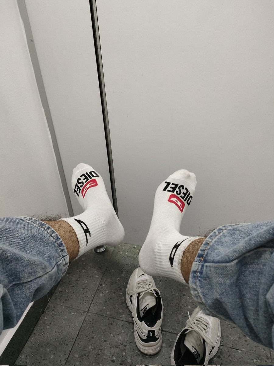 วันนี้ใส่เดินทั้งวันชุ่มๆเลย #ขายถุงเท้า #ทาสถุงเท้า #ดมถุงเท้า #เลียถุงเท้า #ทาสตีน #ทาสร่าน #ถุงเท้าใส่เเล้ว