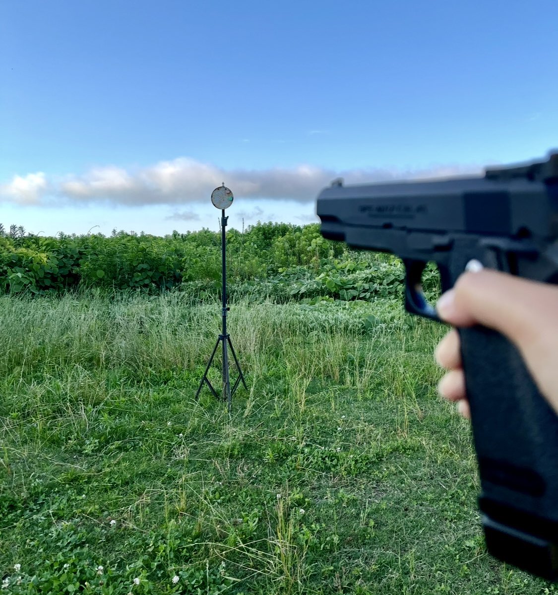 何でもそうだけど、競技射撃もサバゲーもやってみないと難しさも楽しさもわからない😊

見ているだけなのと1度でもやってみるのとでは、同じものを見た時の考え方や感じ方が全く違うと思う👍

何がいいたいかというとJSC(ハンドガン)に参加した皆さんお疲れ様でした👏

みんなカッコ良かった❣️