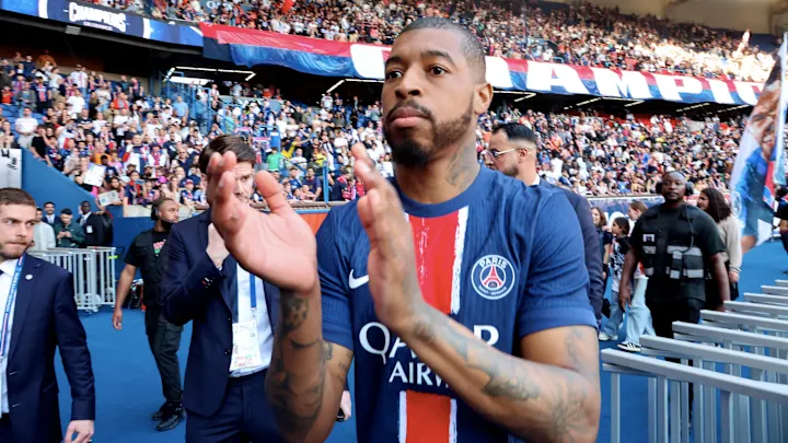 Paristeamfr's tweet photo. 🚨🚨 Le Paris Saint-Germain travaille déjà sur l’organisation d’une cérémonie d’hommage au Parc des Princes pour Presnel Kimpembe. 

Un moment fort et attendu, tant Kimpembe incarne l’enfant du club, passé de la formation au brassard de capitaine, en vivant les plus grandes émotions de la dernière décennie parisienne. 

Cette soirée à venir s’annonce comme une page qui se tourne, mais aussi comme une célébration d’un parcours marqué par la fidélité et l’attachement au PSG. #PSG (Le Parisien)