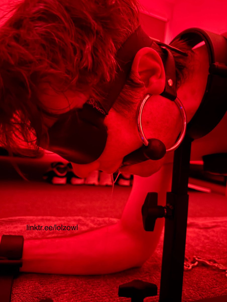 I guess it was bound to happen, <a href="/AusKink79/">AusKink79 🔜 Folsom Berlin</a> decided i needed some time in the stocks..