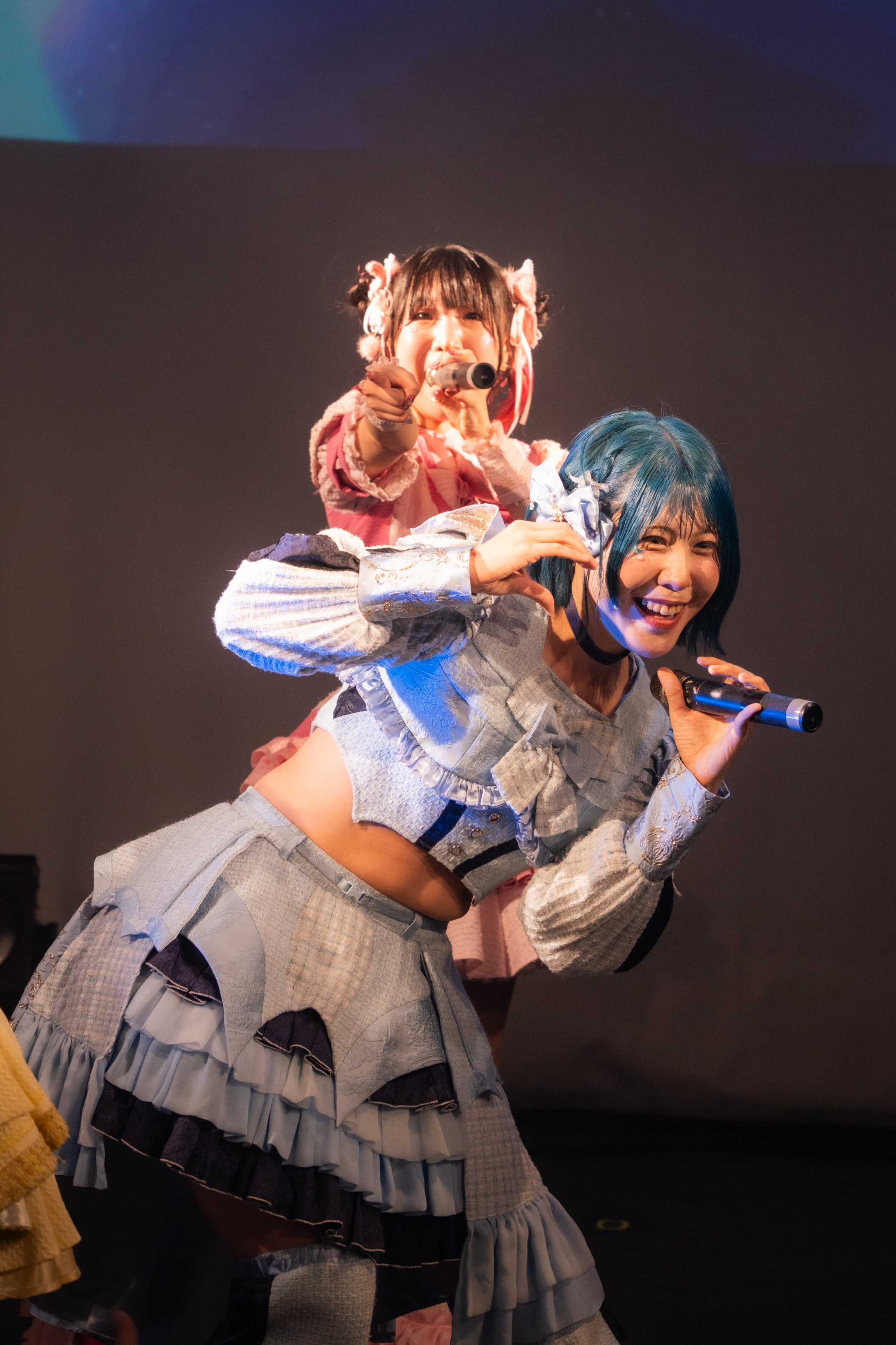 アイドル minwin F2Jmr-GaYAYAKJB.jpg