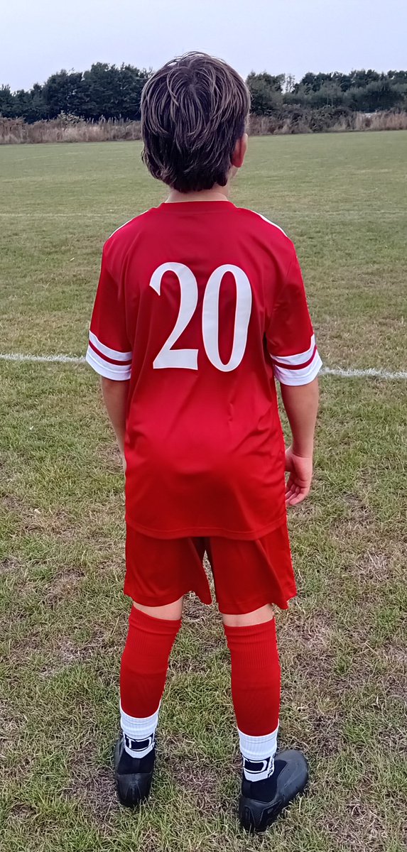 Oliver's tribute to Diogo Jota...chose squad number 20 for this season😊

Two goals in a nice 4-0 win aswell⚽️⚽️