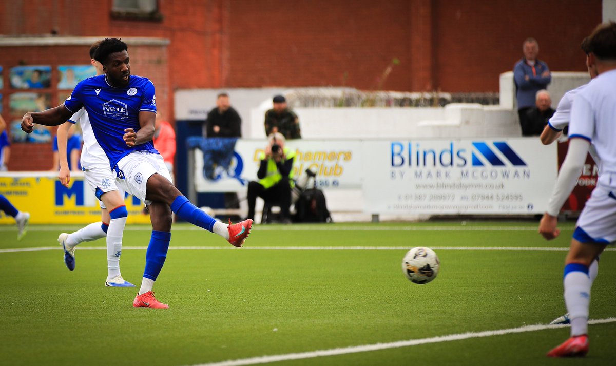 Queen of the South tweet media