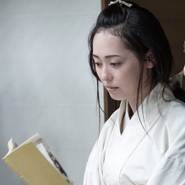 土山宗次郎が処刑されると、その妾であった誰袖も「押込（禁錮刑）」に処せられた後、身寄りの無い彼女は大文字屋に戻されたという。町奉行所の記録集『天保撰要類集』によると彼女はこの時24歳（満23歳）であった。その後誰袖がどうなったか、いつどこで亡くなったかは一切不明である。
#大河べらぼう