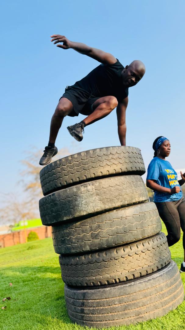 Team Celofitness vs team FBC Athletics  Survival of the fittest boot camp 
#championsyear 
#celofitnessthehomeofcardio