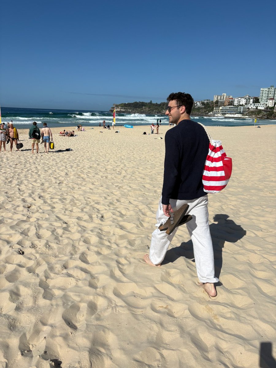 Alex Frank tweet media