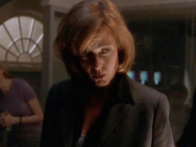 Sitting in a restaurant in Rome and what randomly starts playing? The Jackal. IYKYK 😂