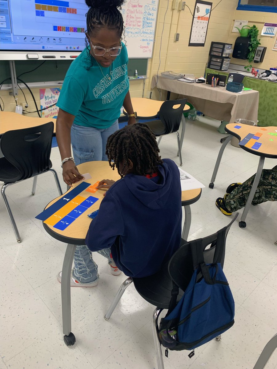 TeachMsB23's tweet photo. Hands-on math practice today! We used fraction strips to make equivalent fractions greater than 1—building understanding you can see 👀✨ #MathMadeVisible @WAPerryMS https://t.co/rmyS1pnrUR