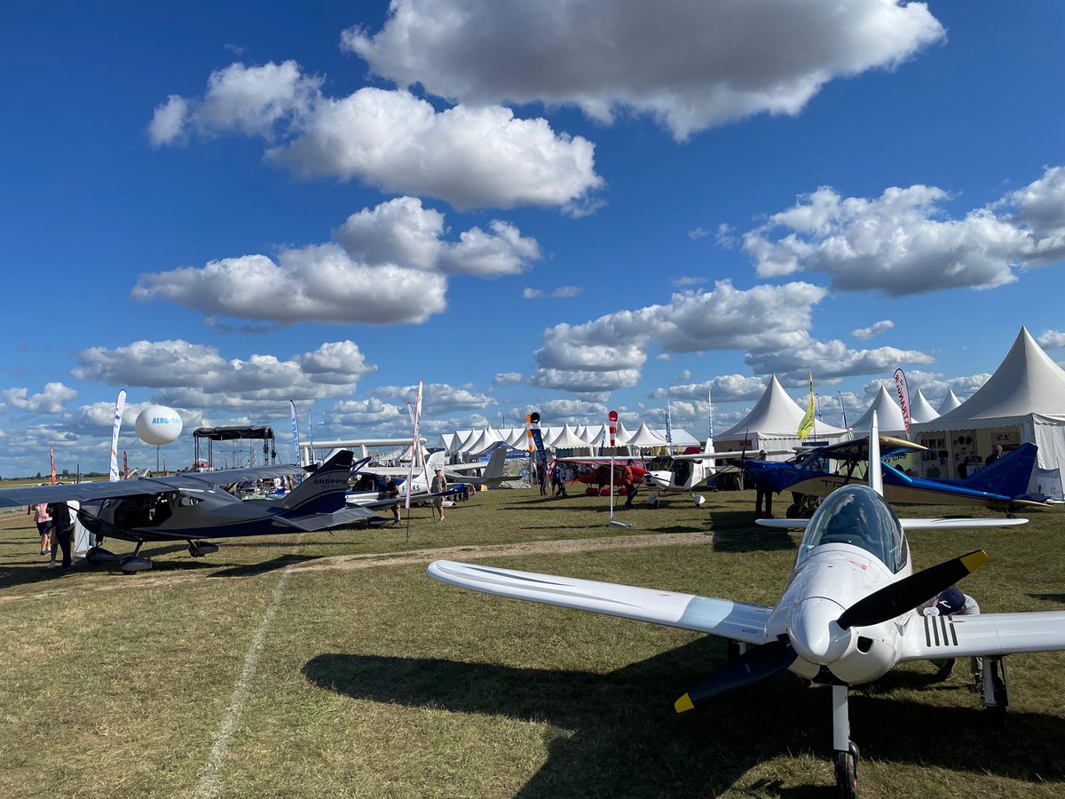 AirNavPro's tweet image. What an unforgettable weekend! A huge thank you to everyone who visited us at the Mondial de l’ULM 2025 in Blois, France✨🇫🇷 Your enthusiasm made these three days truly sky-high. If you couldn’t catch us this time, don’t worry — we’ll be attending more events soon. Stay tuned!