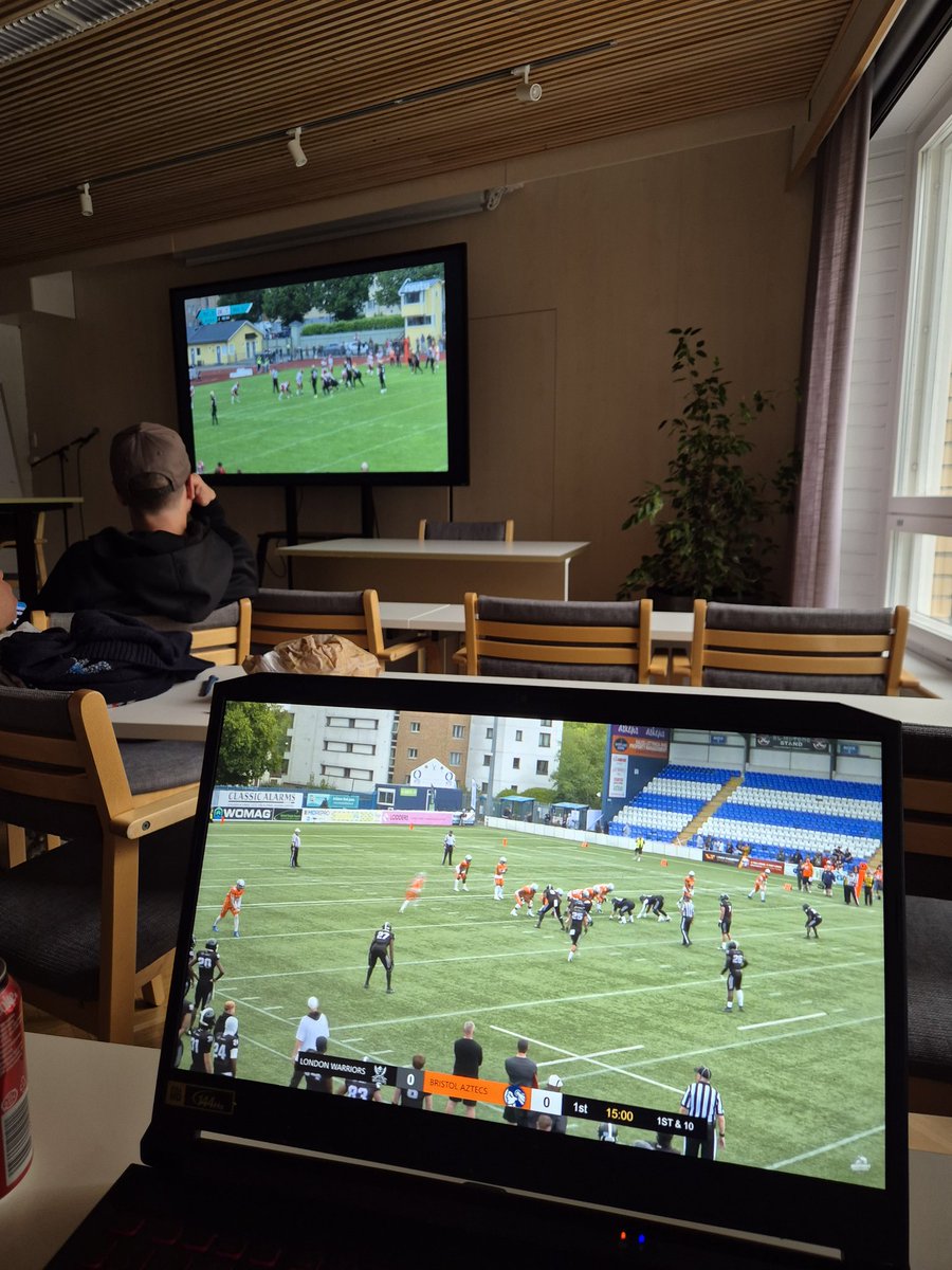 🇫🇮 semi final and 🇬🇧 final. (Sidenote, there's no way Butts Park is worth it when were getting crowds like this for finals btw)