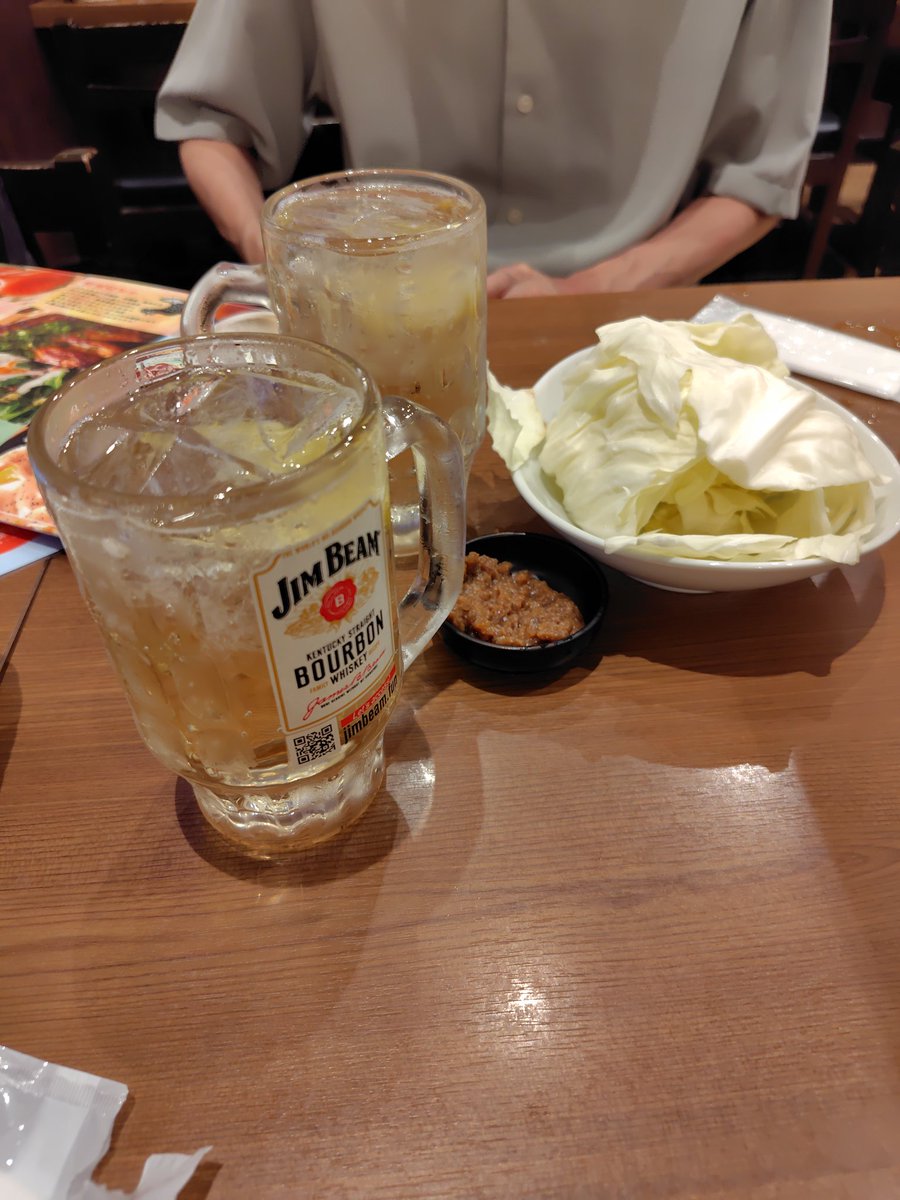 hoosuke_tsk's tweet photo. 神宮近くの居酒屋で飲み https://t.co/rRjrPcPep5
