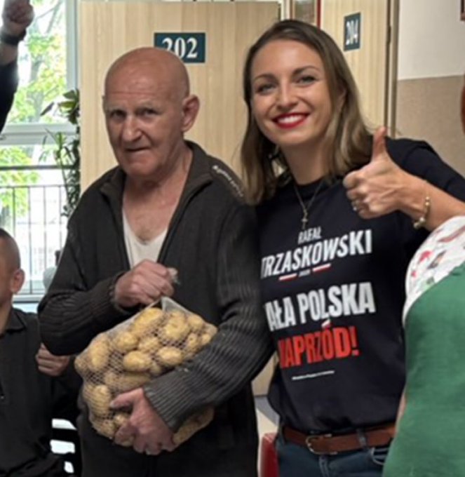 Arix11976168's tweet photo. Oj chyba wiem kto to mógł być 🤣 https://t.co/wXPmHYeZcY