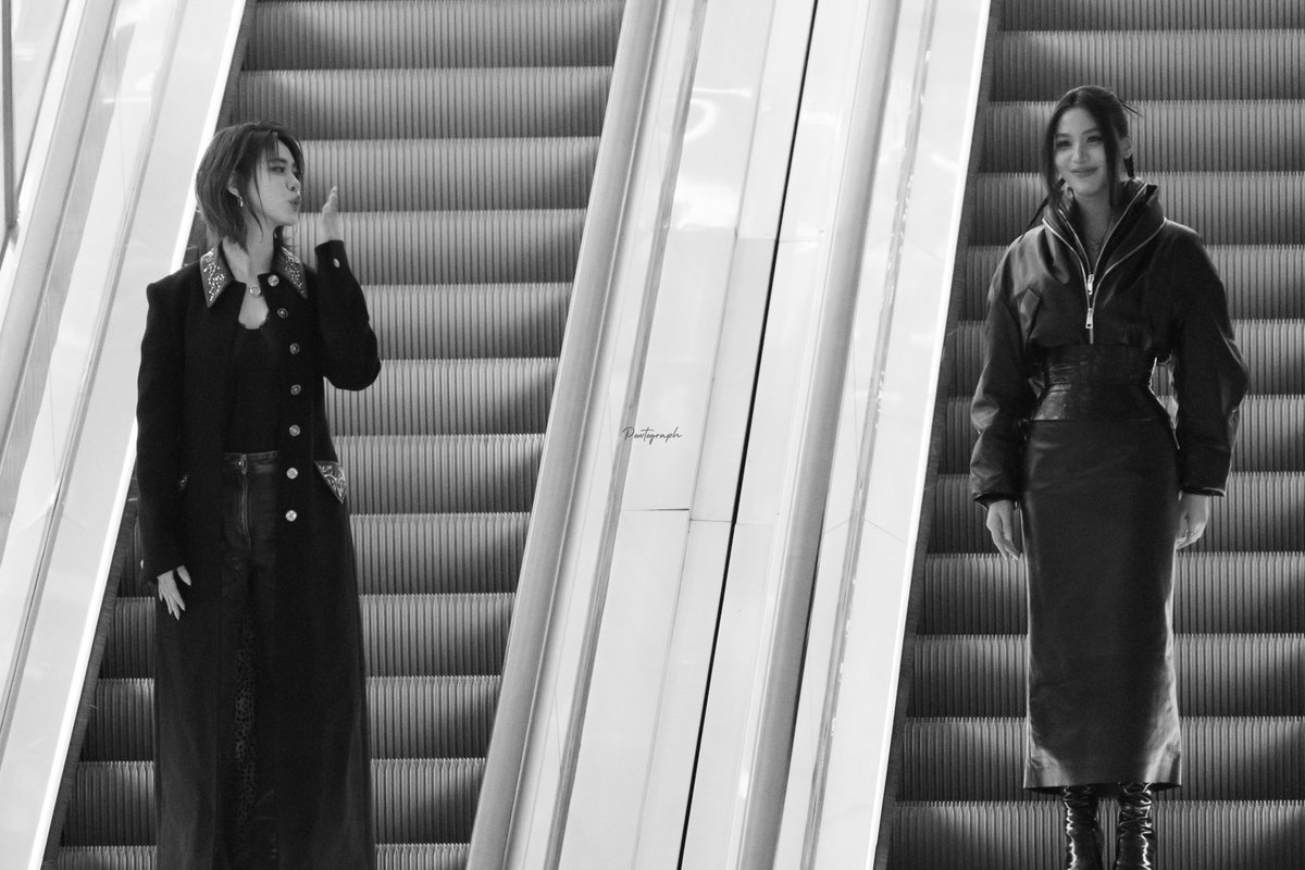 kiss kiss 😘 🧡💜🌷

EMIBONNIE WITH 5TH MINTMAG

#MchoiceMintAwards2025xEmiBonnie